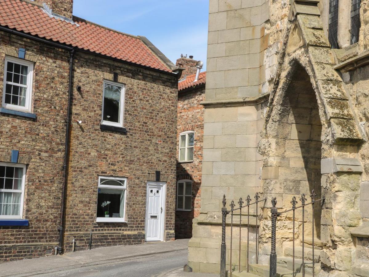 6 Church Hill Malton Exterior foto